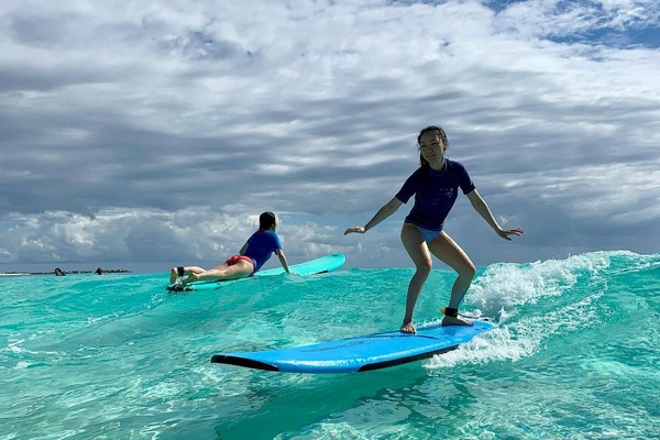 Surfing in Cancun - team 3