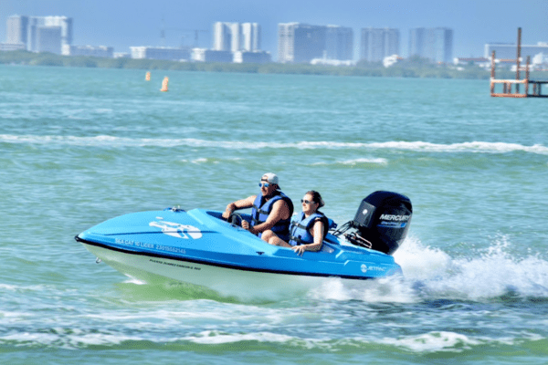 Tour en hors-bord à Cancun - équipe 1